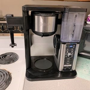 Ninja specialty coffee maker